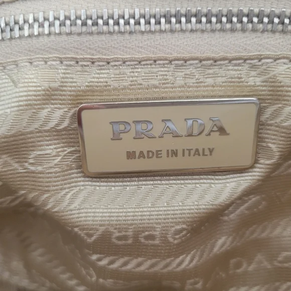 SALE💯Authentic Prada - Picture 10 of 10
